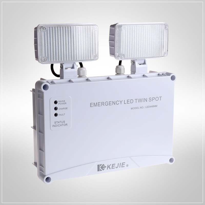 Ke448led luz emergencia dos focos 240vac 2x3w ip65