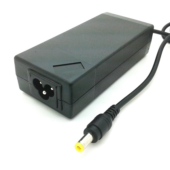 Lenovo/ibm compatible  alimentador pc 16v/4,5a/72w c:5,5x2,5mm fork type