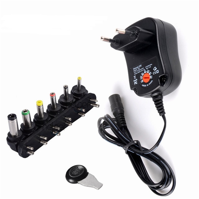 Alimentador universal 3,4.5,5,6,7.5,9,12v 12w/1a 6 clavijas